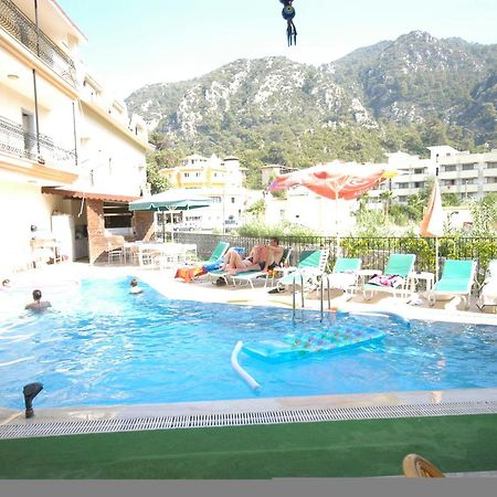Ozlem 2 Apart Hotel มาร์มาริส ภายนอก รูปภาพ