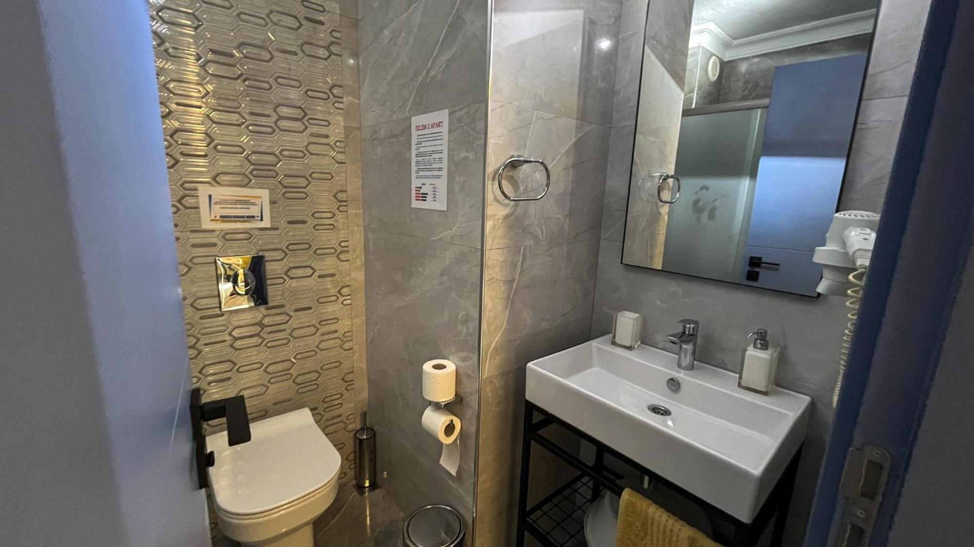 Ozlem 2 Apart Hotel มาร์มาริส ภายนอก รูปภาพ