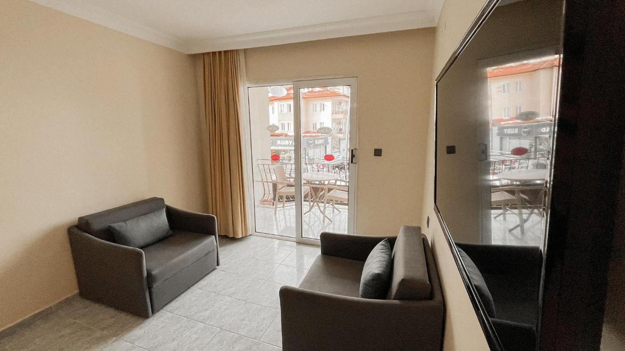 Ozlem 2 Apart Hotel มาร์มาริส ภายนอก รูปภาพ