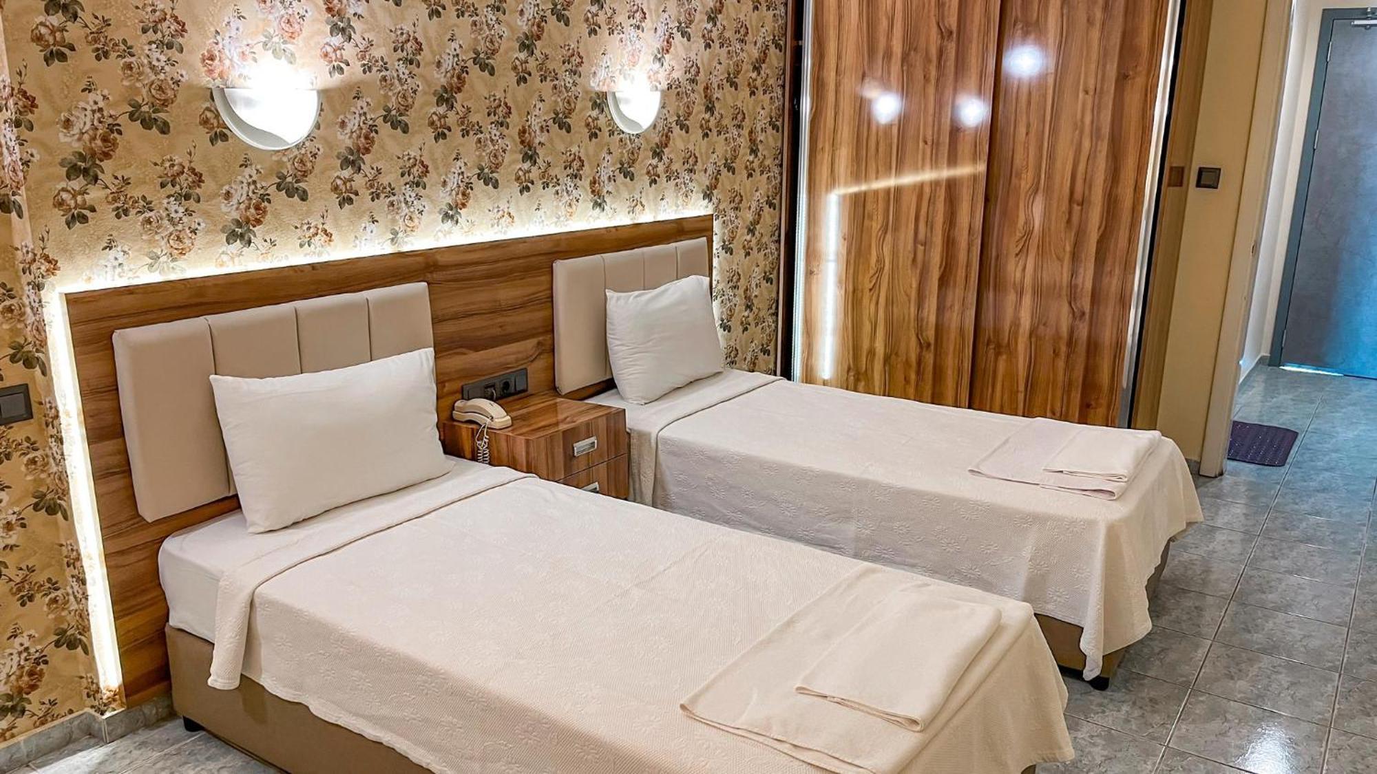 Ozlem 2 Apart Hotel มาร์มาริส ภายนอก รูปภาพ