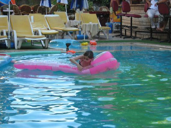 Ozlem 2 Apart Hotel มาร์มาริส ภายนอก รูปภาพ